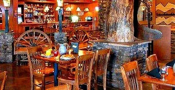 Red Feather Lodge/hotel 2*